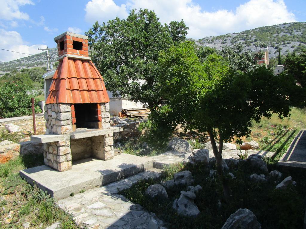 Beachfront House Nada - Happy Rentals Karlobag Cameră foto