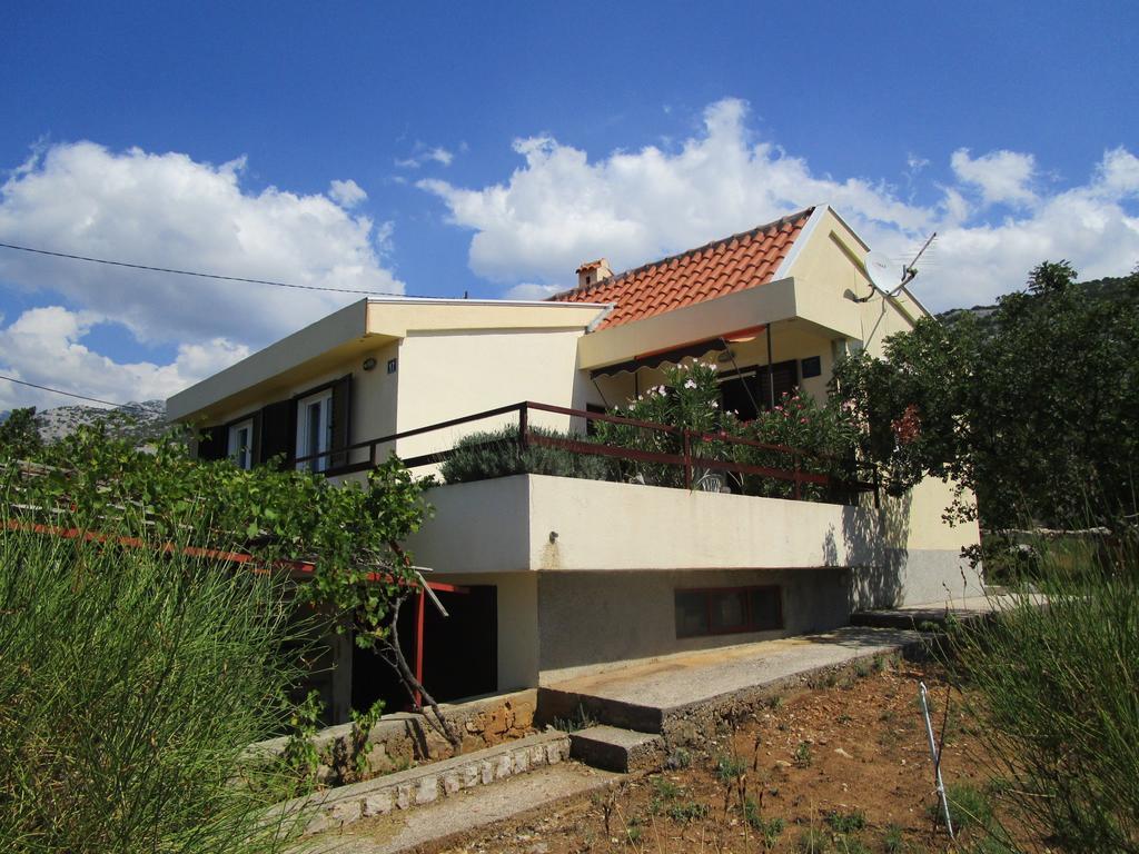 Beachfront House Nada - Happy Rentals Karlobag Cameră foto